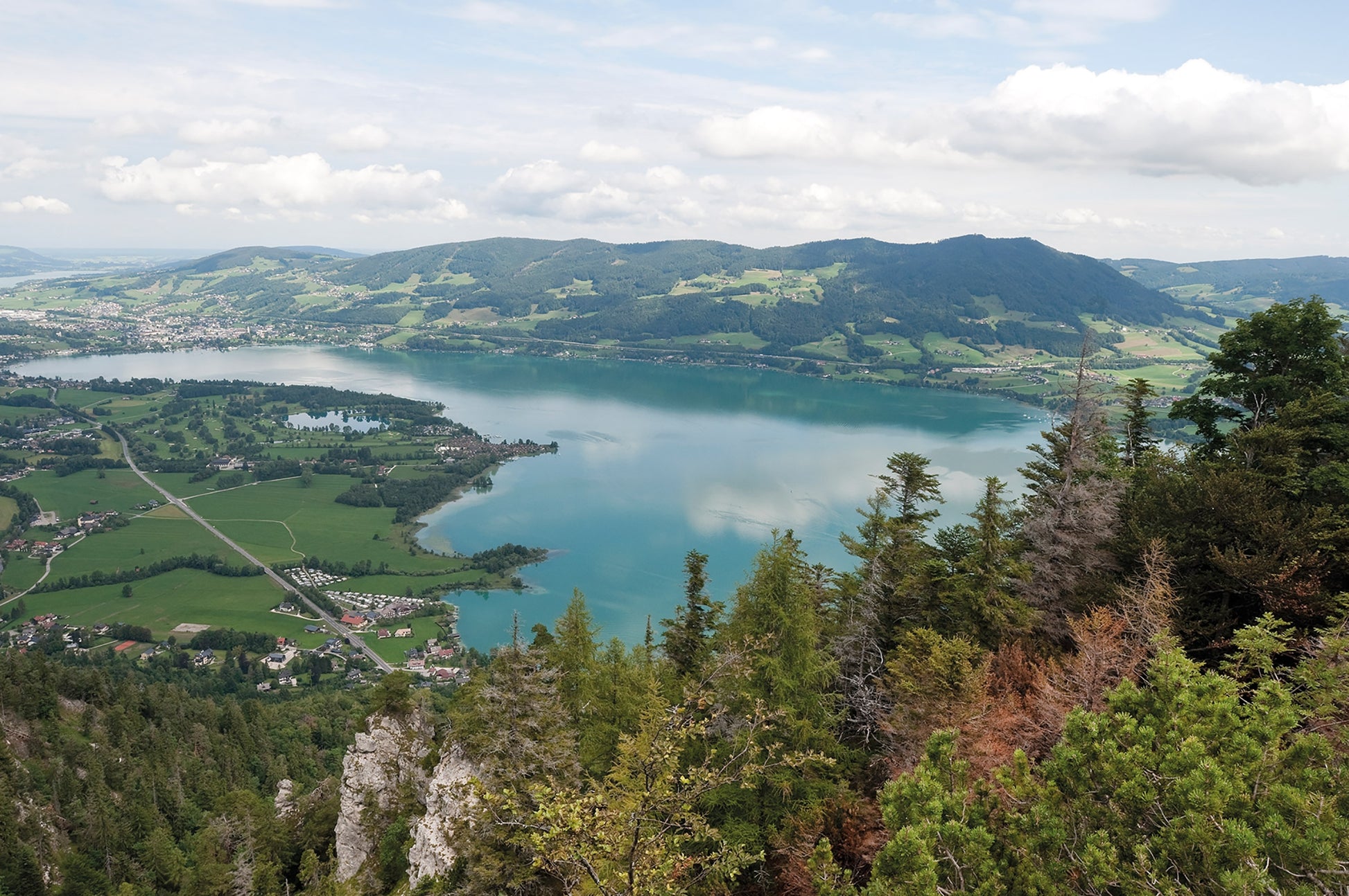 Walking in the Salzkammergut: the Austrian Lake District 30 walks in Salzburg's lakes and mountains, including the Dachstein | Backcountry Books